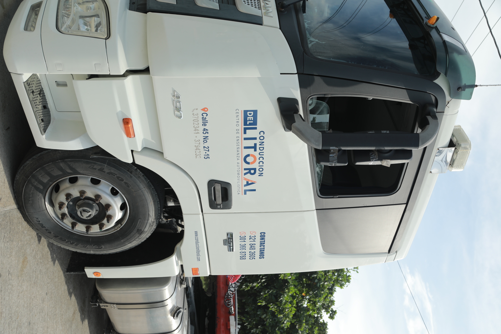 Vehículo de la flota de CEA Conducción del Litoral